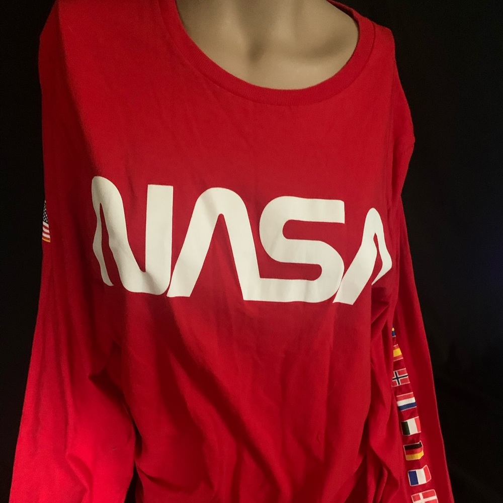 NASA Red Mens Long Sleeve Tee Size Medium